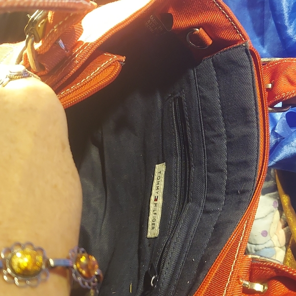 Tommy Hilfiger Purse - Picture 2 of 6